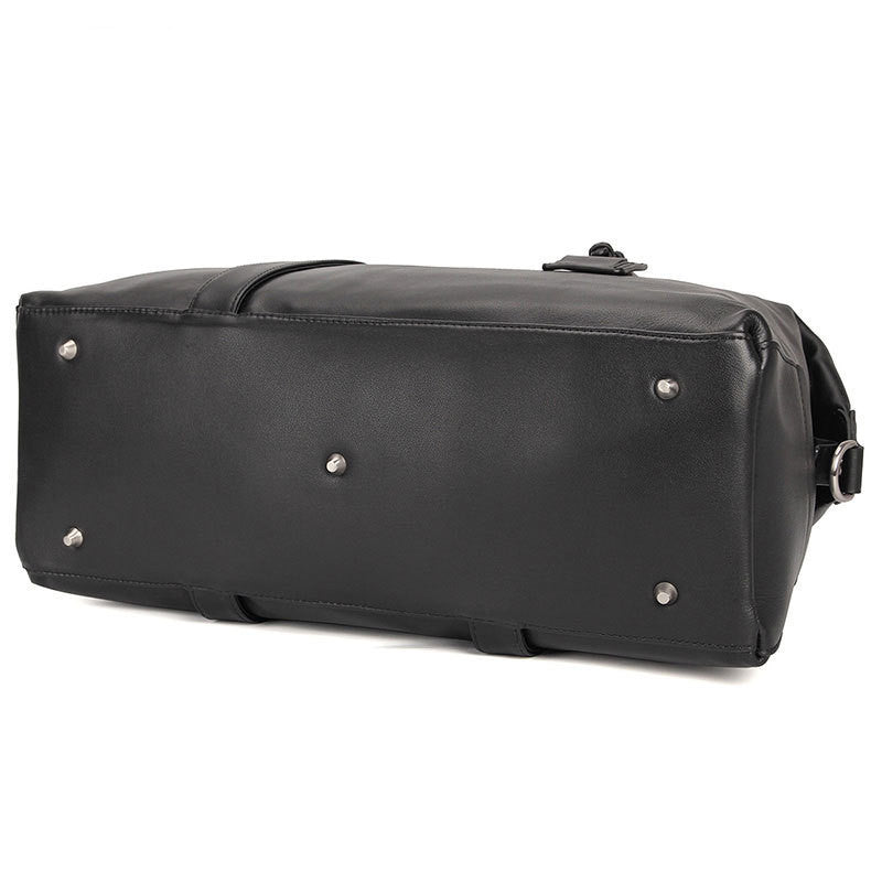 Elegant Leather Travel Bag | Stravos LARISCOTT